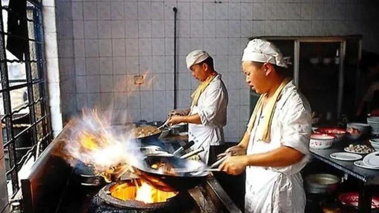 亚洲精品一区二区三区98年